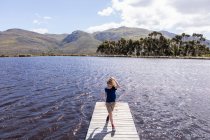 Children on boat launch, Stanford Valley Guest Farm, Stanford, Western Cape, South Africa. — Stock Photo