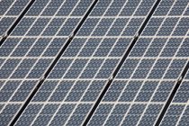 Detail of Large Solar Panels for energy capture and storage. - foto de stock