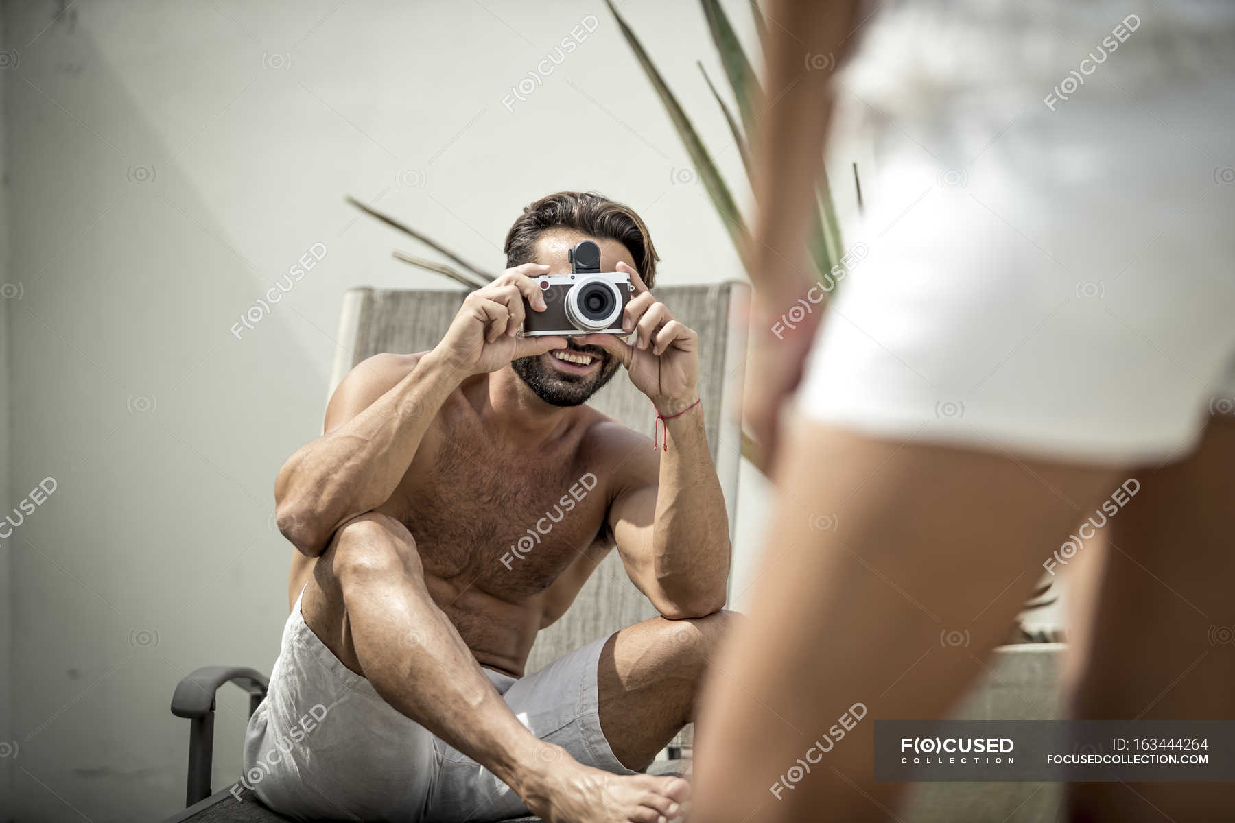 муж фотограф свою жену голой фото 100