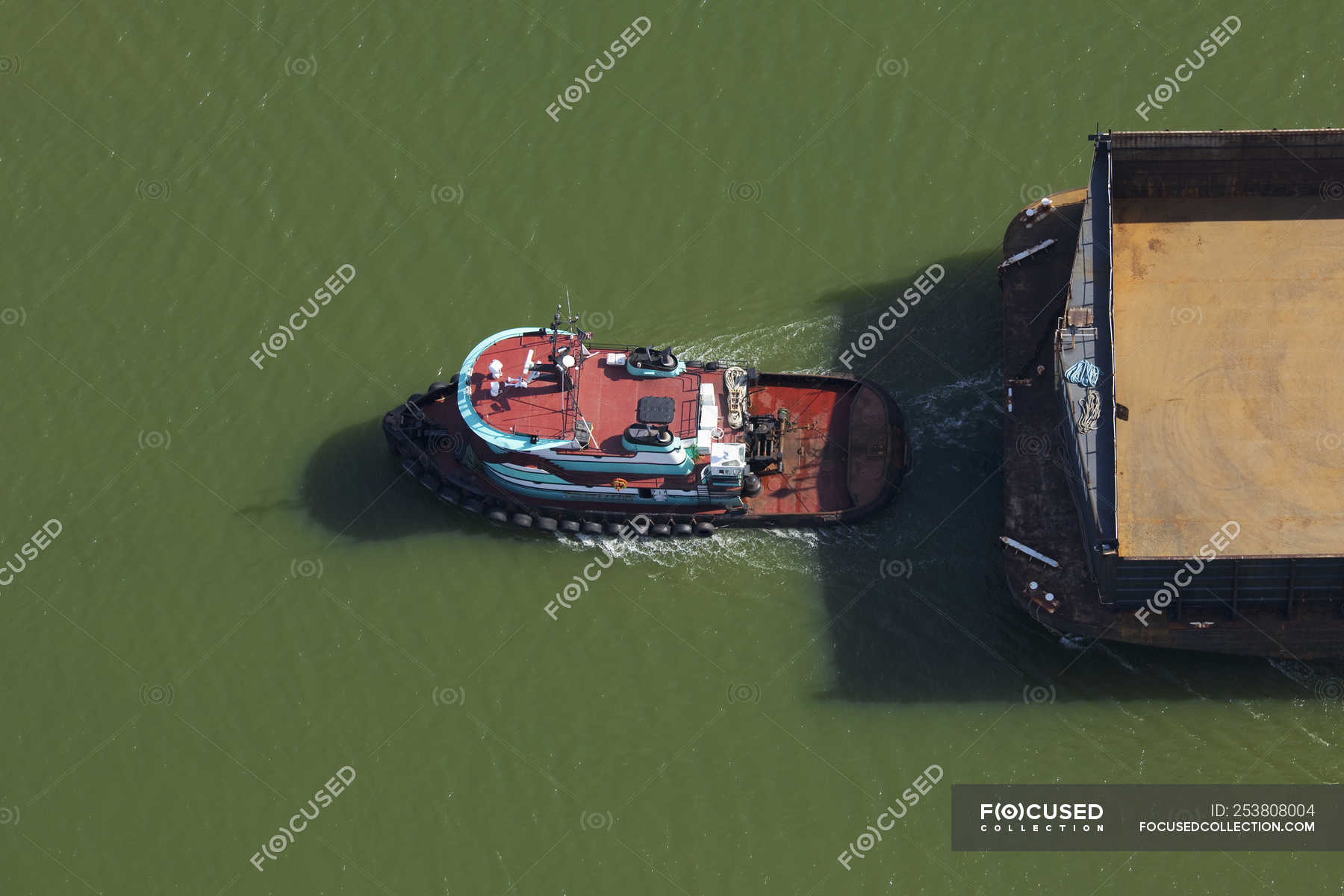 Tugboat pulling barge in Seattle, Washington, USA — technology, cargo ...