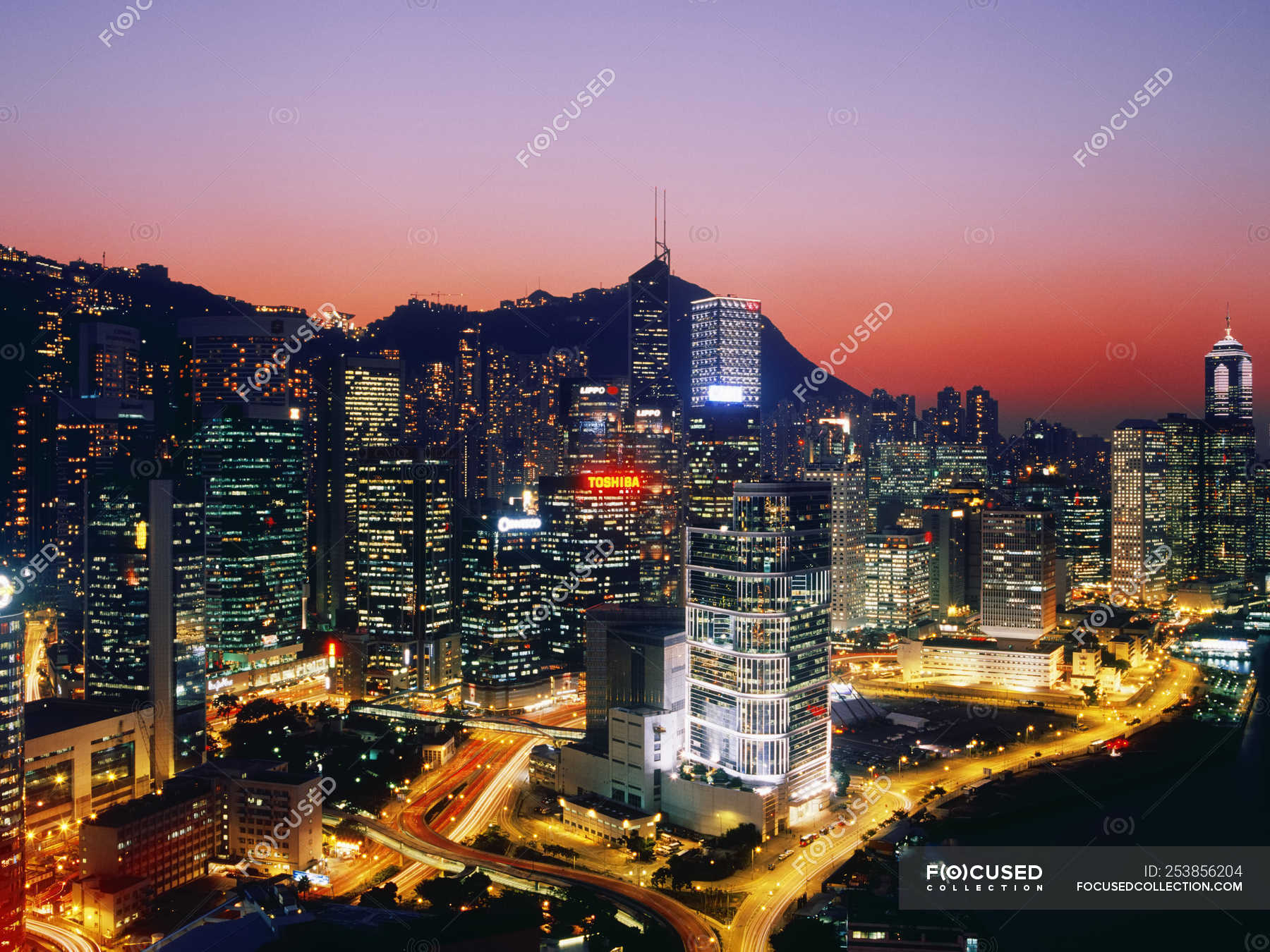 Lake Taupo beviser Høflig Downtown of Hong Kong at dusk with city lights, China — office space,  peoples republic of china - Stock Photo | #253856204