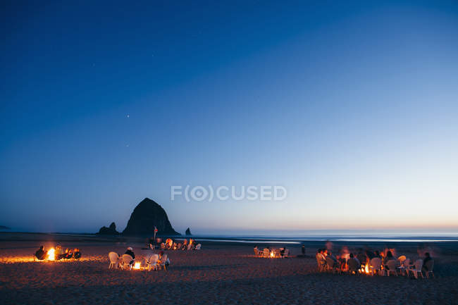 Haystack Rock in the background. — Stock Photo