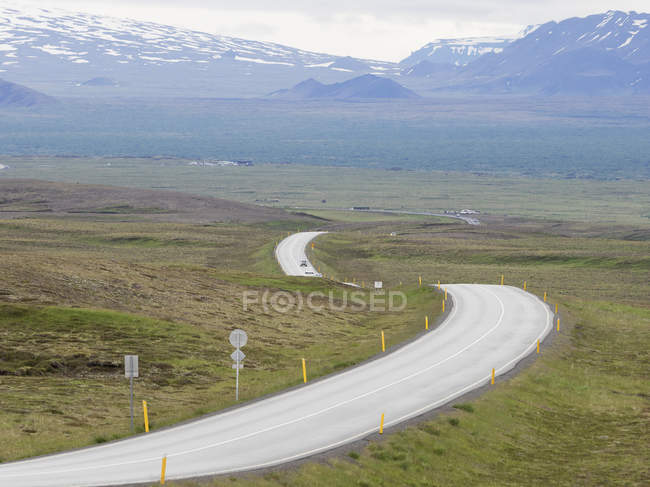Estrada de montanha sinuosa — Fotografia de Stock