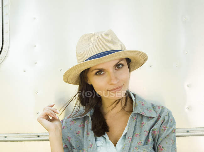 Woman looking curious — Stock Photo
