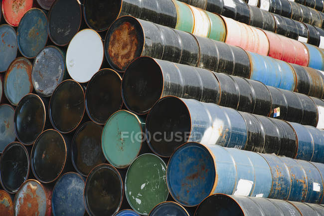 Barris de óleo colorido — Fotografia de Stock