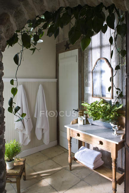 Traditionally built and furnished farmhouse — Stock Photo