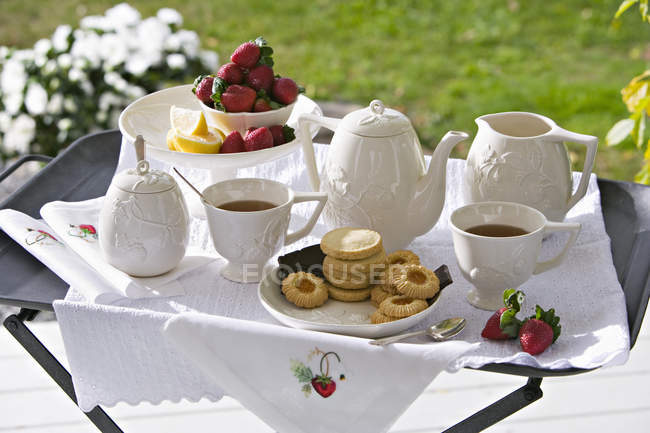 Traditional afternoon tea set — Stock Photo