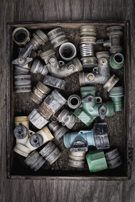 Lavadoras e tubos para mangueiras — Fotografia de Stock