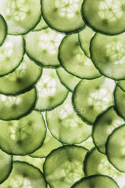 Organic cucumber slices — Stock Photo