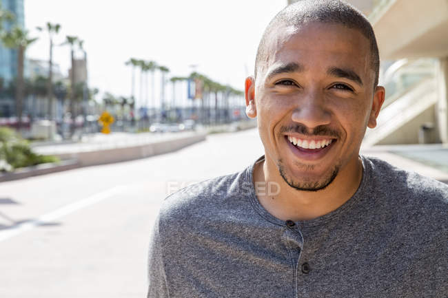 Man standing in a street. — Stock Photo