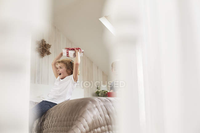 Christmas morning in a family home — Stock Photo