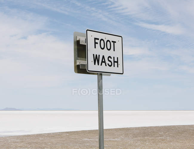 Hinweisschild, Fußwaschung — Stockfoto