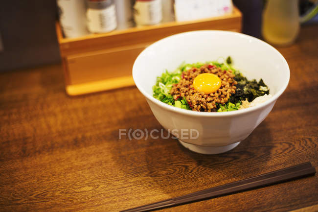 Ramen noodle shop, bowl of noodles — Stock Photo