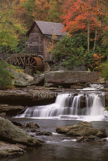 Wassermühlenbau — Stockfoto