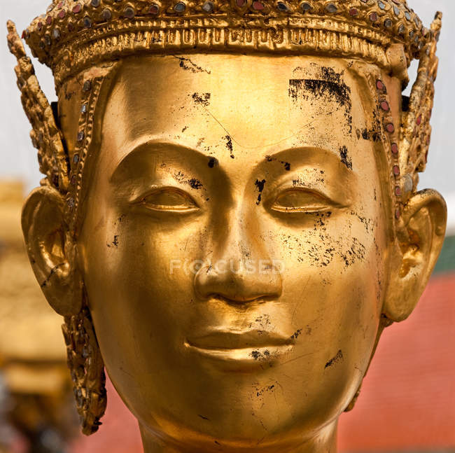 Cara de estátua no Grand Palace, Bangkok, Tailândia — Fotografia de Stock