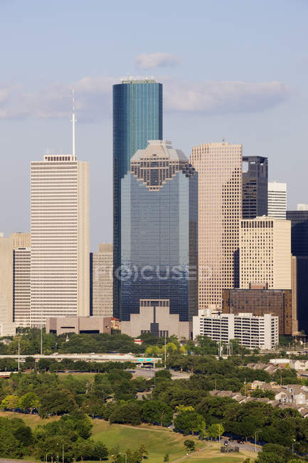Центр Хьюстона с офисными зданиями, США — стоковое фото