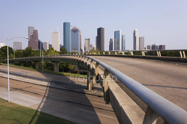 Downtown skyscrapers and bridge in Houston, USA — Stock Photo