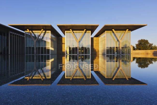 Construção de galeria de arte moderna em Fort Worth, Texas, EUA — Fotografia de Stock