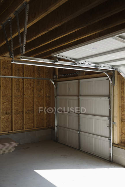 Portas de garagem rolantes, Norfolk, Virginia, EUA — Fotografia de Stock
