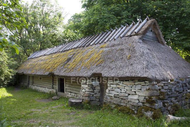 Muhu museum building exterior in Estonia countryside — Stock Photo