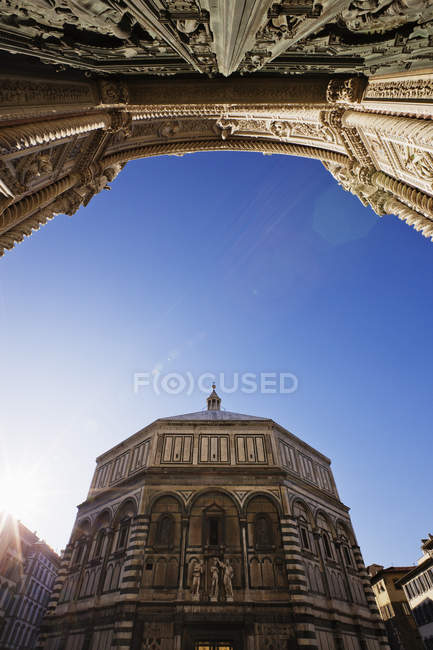Baptistry and Duomo from Duomo Steps in Italy, Europe — Stock Photo