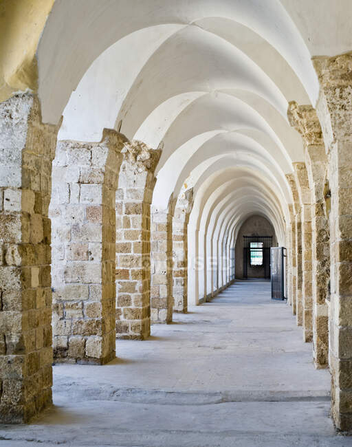Gewölbter Korridor im osmanischen Stil — Stockfoto