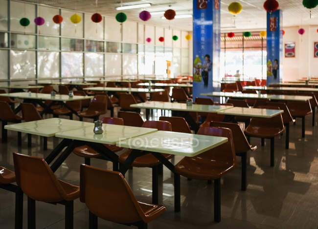 Large Asian eating room in Beijing, China — Stock Photo