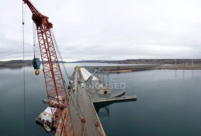 Orange construction crane, Vantage, Washington, USA — Stock Photo