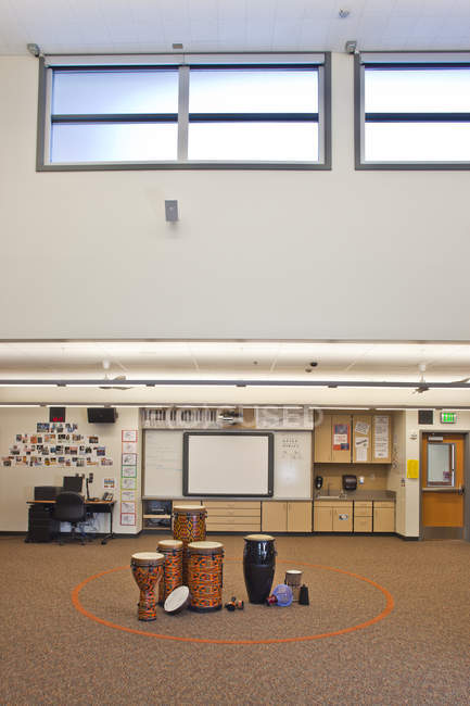 Sala de música escolar en Issaquah, Washington, EE.UU. - foto de stock