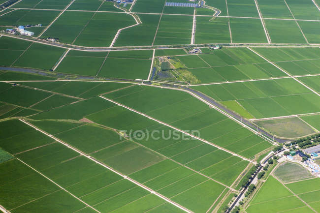 Vista aérea de las tierras agrícolas rurales - foto de stock
