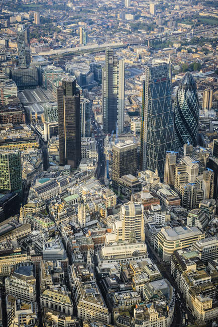 Vista aérea del paisaje urbano de Londres, Inglaterra - foto de stock