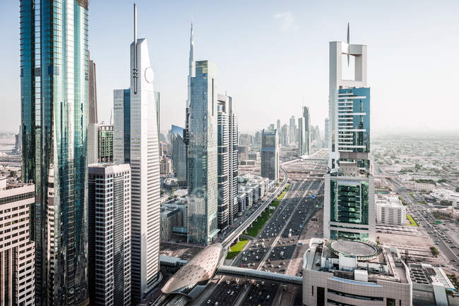 Vista aérea del paisaje urbano de Dubai, Emiratos Árabes Unidos - foto de stock
