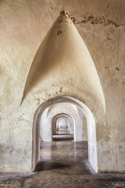 Archi in pietra nel castello, Castillo San Cristobal, San Juan, Puerto Rico — Foto stock