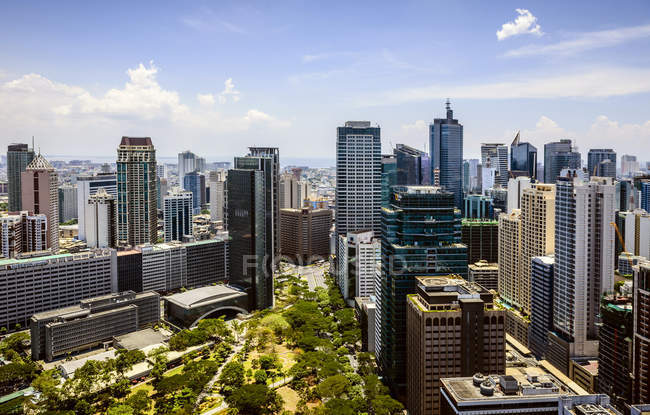 Paesaggio urbano di Manila sotto il cielo blu, Filippine, Asia — Foto stock