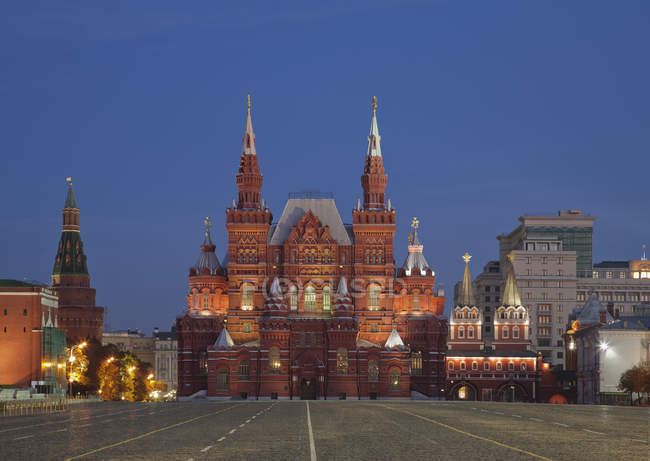 Красная площадь и Государственный исторический музей, Москва, Россия — стоковое фото