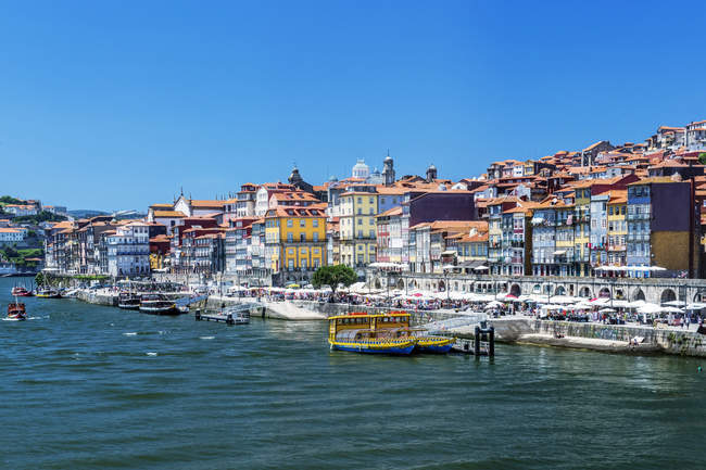 Porto paesaggio urbano e portuale, Oporto, Portogallo, Europa — Foto stock