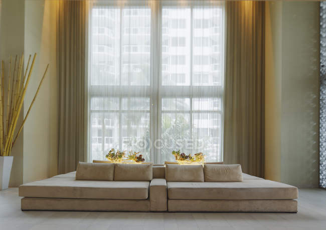 Lounge sofa in luxury hotel lobby — Stock Photo