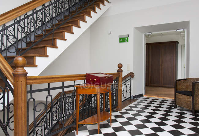 Corridoio a scacchiera di Vihula Manor, Vihula, Estonia — Foto stock