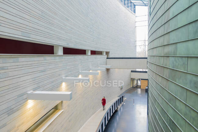 Inneneinrichtung des Kunstmuseums, Kumu, Tallinn, Estland — Stockfoto