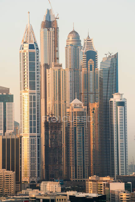 Skyline di grattacieli moderni nel quartiere Marina di Dubai, Emirati Arabi Uniti — Foto stock