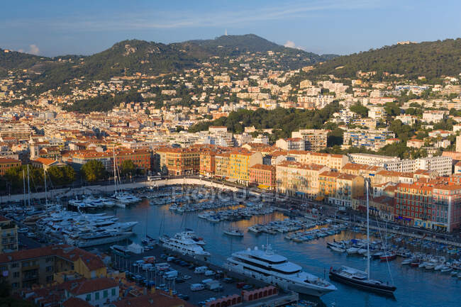 Blick auf den Hafen von Nizza, Frankreich — Stockfoto