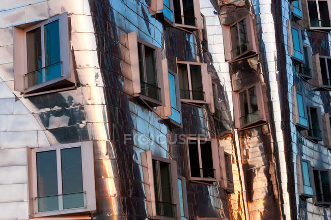 The Neuer Zollhof building by Frank Gehry at the Medienhafen or Media Harbour, Dusseldorf, Germany. — Stock Photo