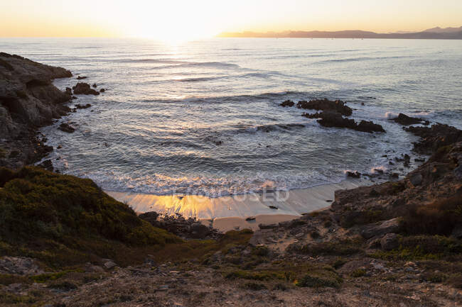 Vista aérea de Walker Bay Resrve ao pôr do sol, África do Sul — Fotografia de Stock