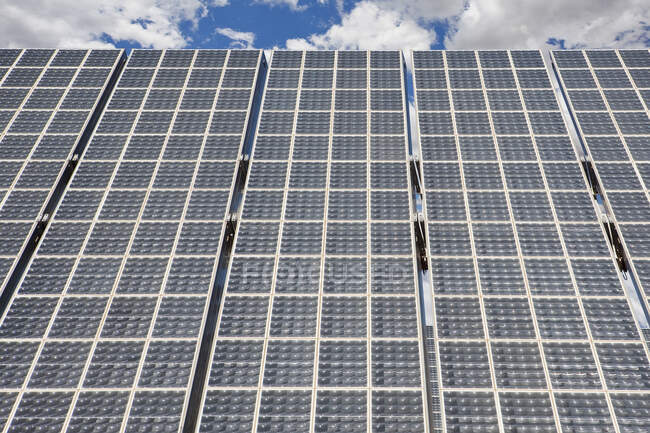 Large Solar Panels set up at angle. - foto de stock