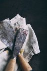 Shabby spatulas with dirty cloth — Stock Photo