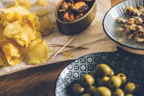 Deliziose cozze e olive — Foto stock