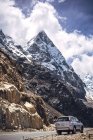 Montagnes enneigées à Huaraz — Photo de stock