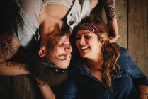 Cheerful young couple — Stock Photo