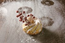 Zucchero ghiacciato su pasticcini gustosi — Foto stock
