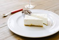Cheesecake dessert on plate — Stock Photo